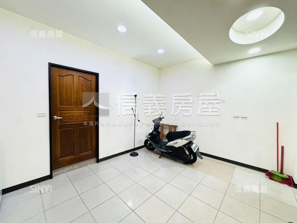 近家樂福美寓一樓房屋室內格局與周邊環境