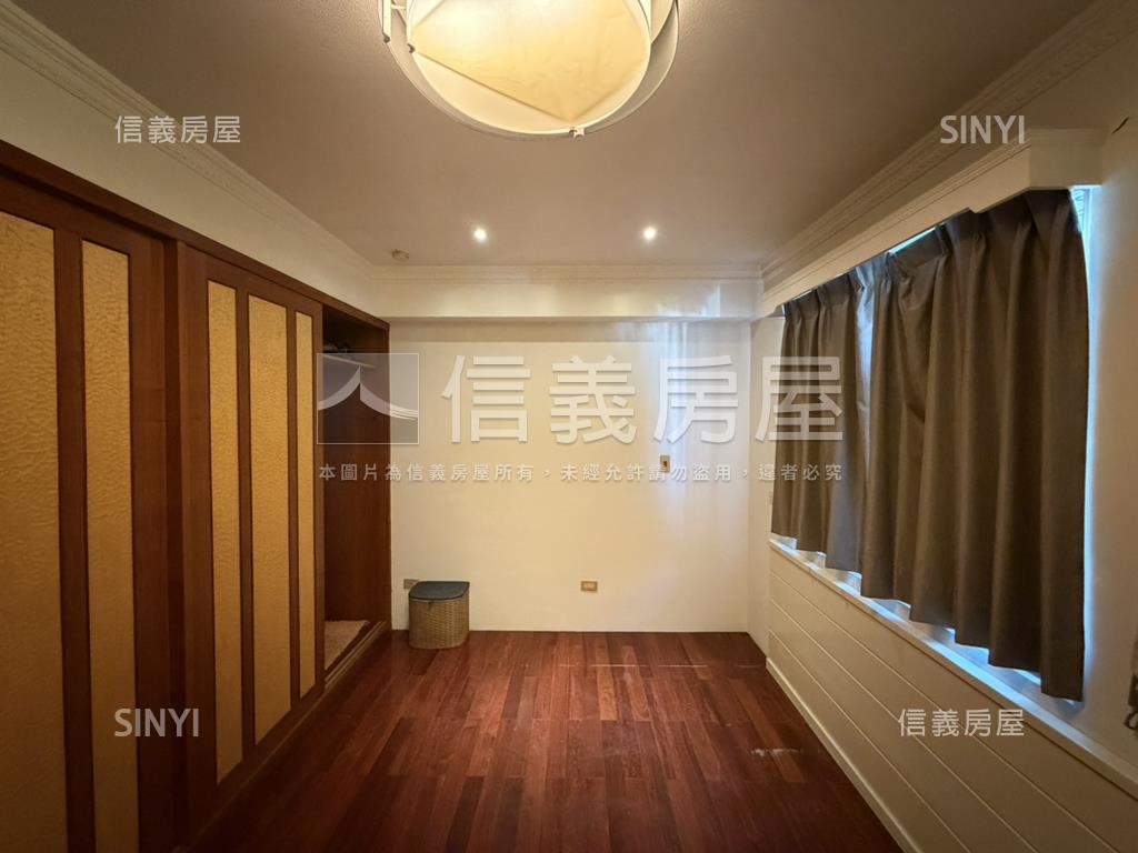 三民商圈大坪數雙平車房屋室內格局與周邊環境