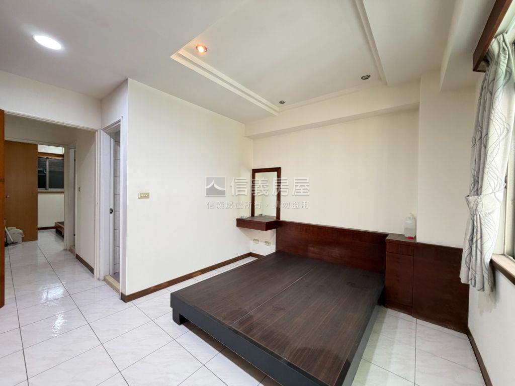 稀有釋出瓦特鎮四房車位房屋室內格局與周邊環境