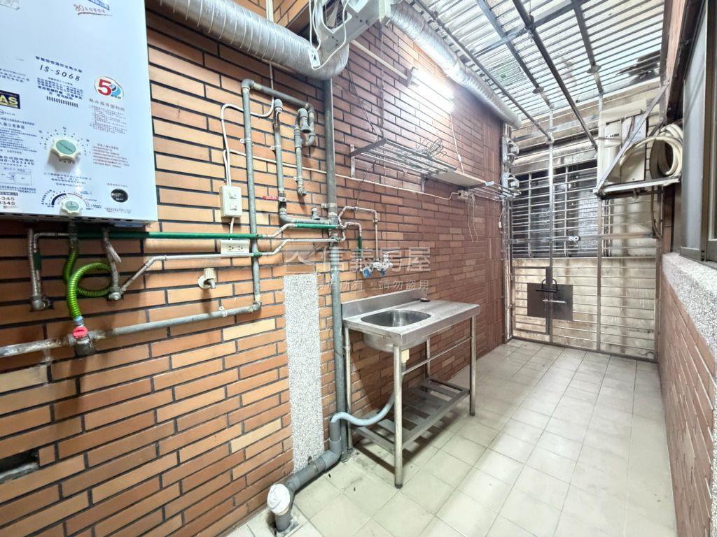稀有釋出瓦特鎮四房車位房屋室內格局與周邊環境
