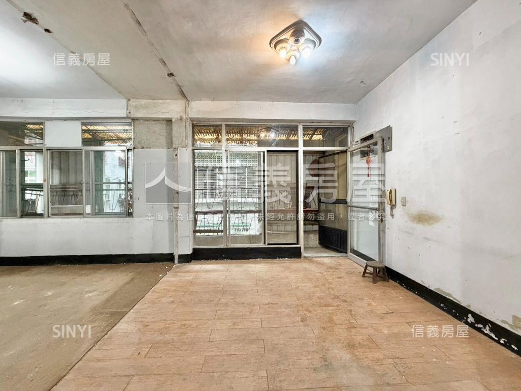 中華路，公寓三樓房屋室內格局與周邊環境