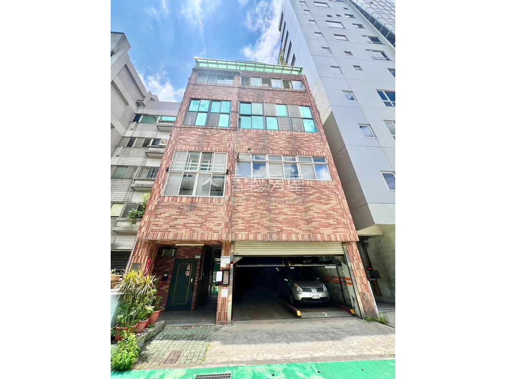 地上權便宜停車位７號房屋室內格局與周邊環境