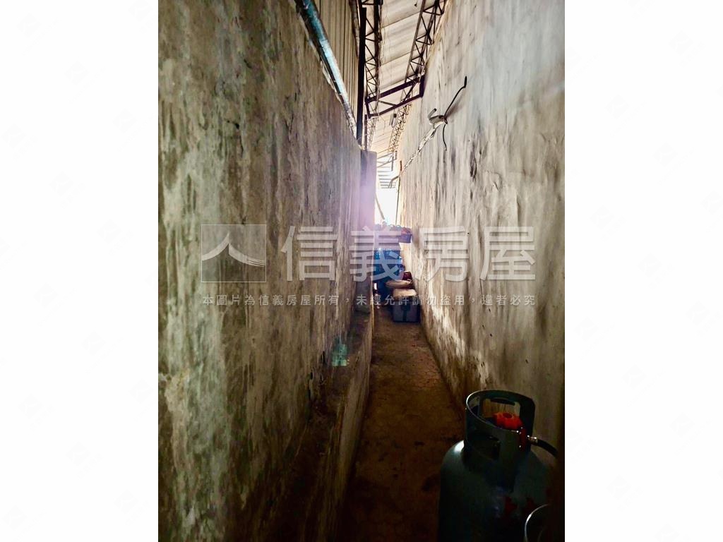 潭子大地坪小花園透天房屋室內格局與周邊環境