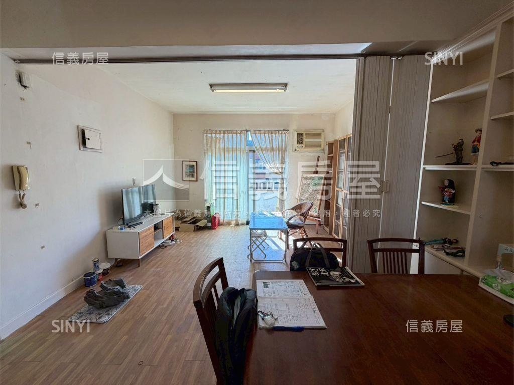 一江新城三房房屋室內格局與周邊環境