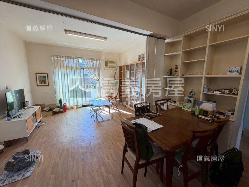 一江新城三房房屋室內格局與周邊環境