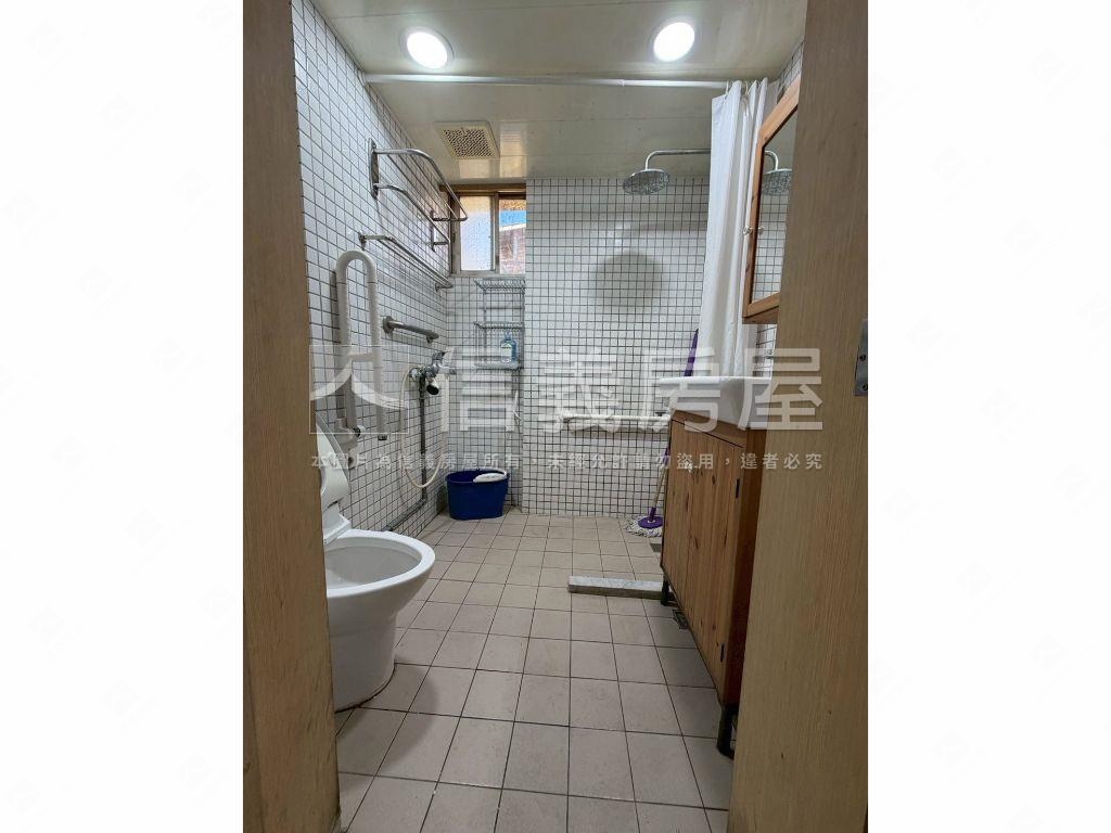 一江新城三房房屋室內格局與周邊環境