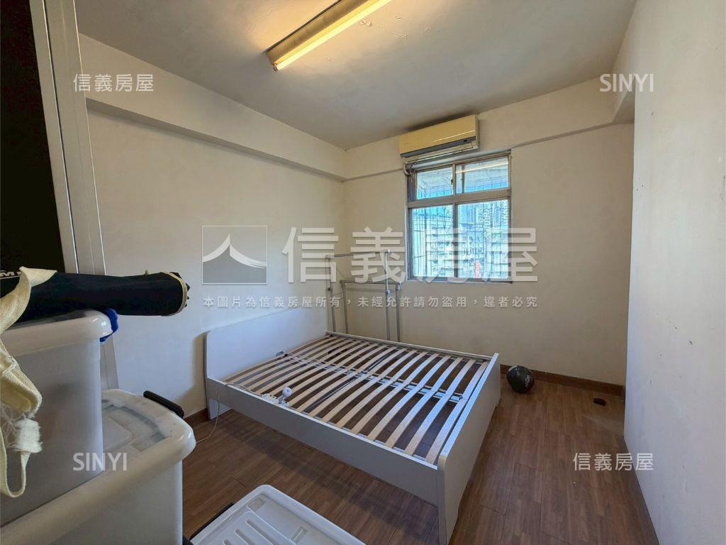 一江新城三房房屋室內格局與周邊環境