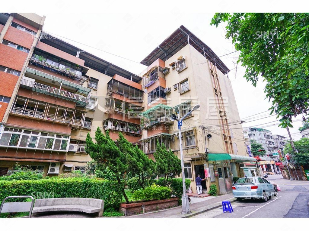 一江新城三房房屋室內格局與周邊環境