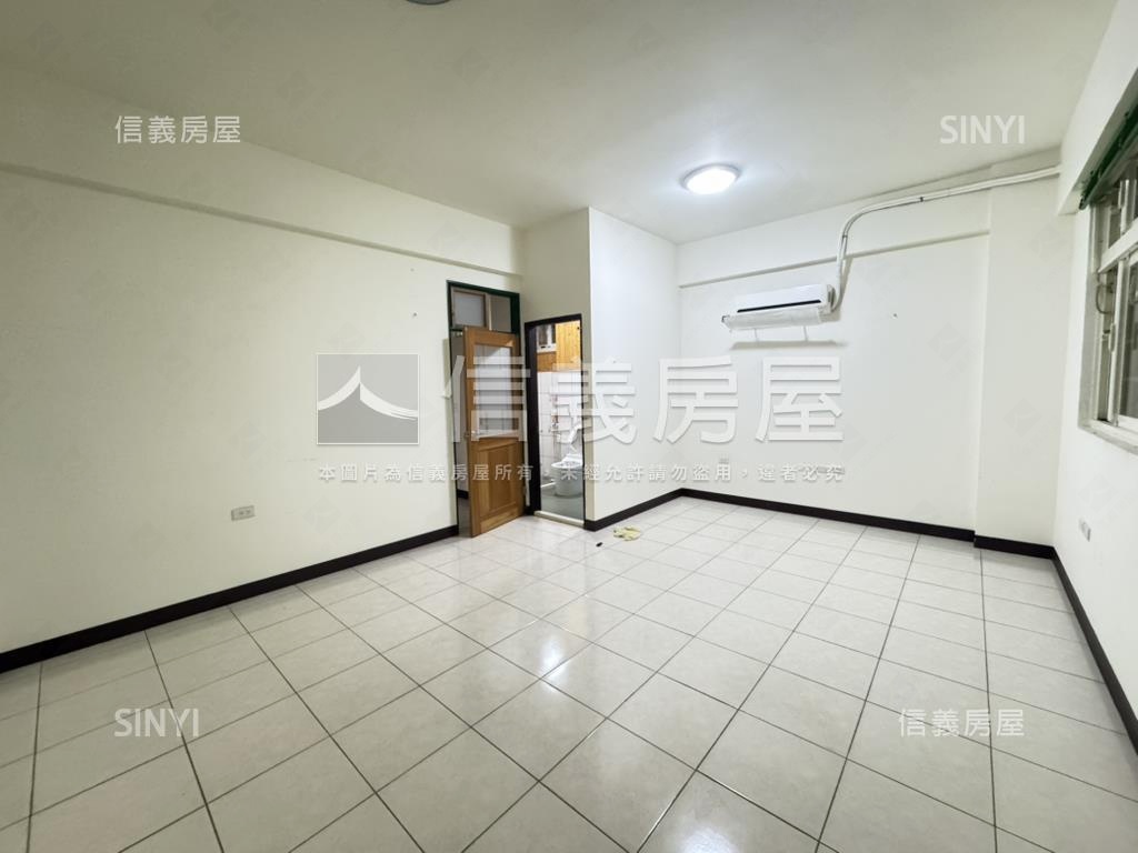 楊梅後站百坪電梯金店面房屋室內格局與周邊環境