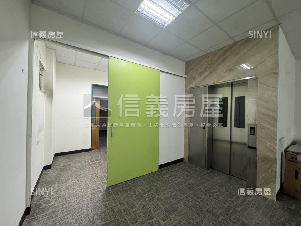 楊梅後站百坪電梯金店面房屋室內格局與周邊環境