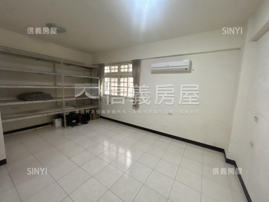 楊梅後站百坪電梯金店面房屋室內格局與周邊環境