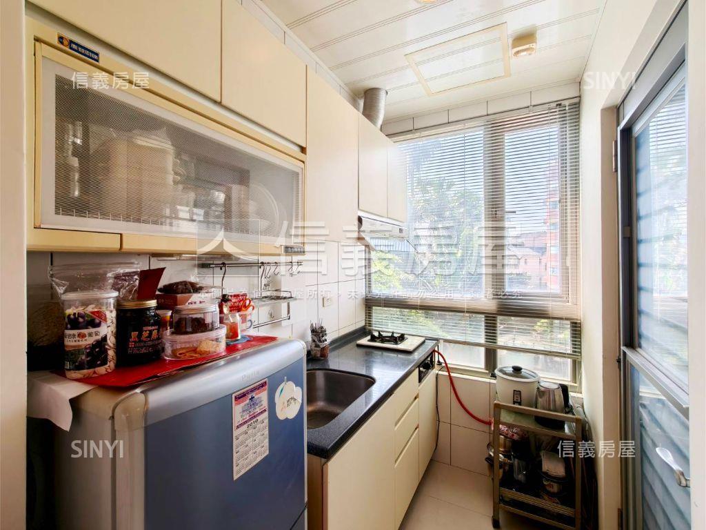 愛眉山莊面泳池景觀美屋房屋室內格局與周邊環境