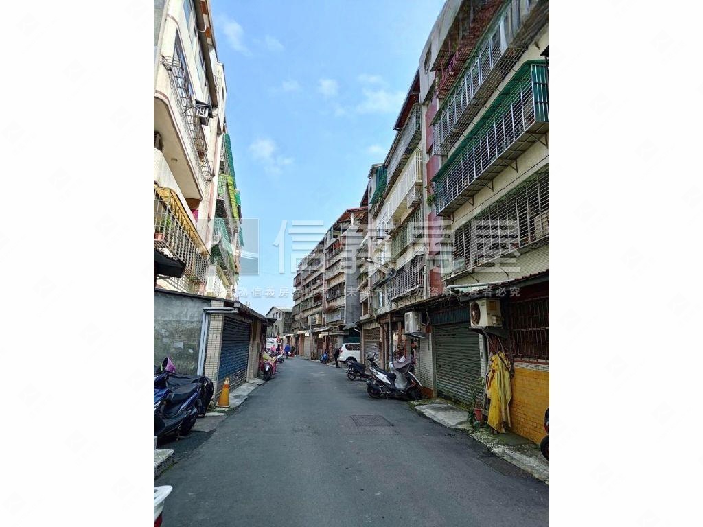 新店低總採光公寓房屋室內格局與周邊環境