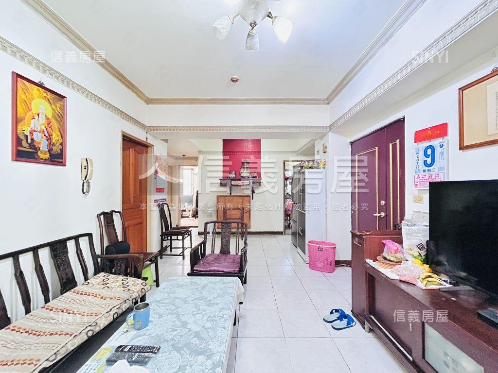 寶慶路便宜超值三房車位房屋室內格局與周邊環境