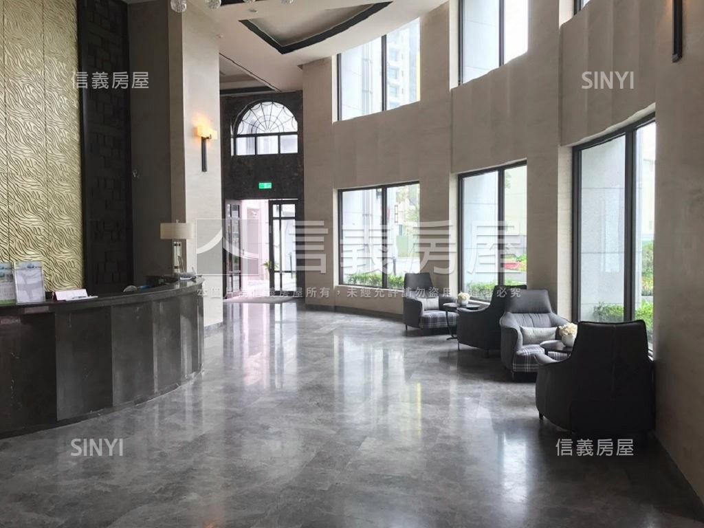 伯爵面公園精美兩房房屋室內格局與周邊環境