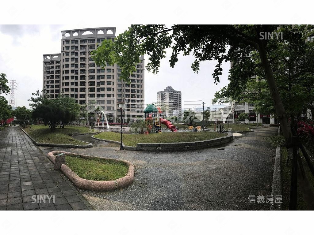 伯爵面公園精美兩房房屋室內格局與周邊環境