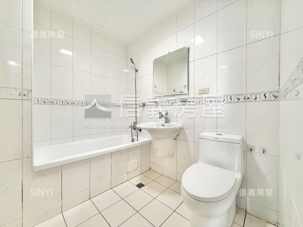 近未來捷運景觀三房車位房屋室內格局與周邊環境