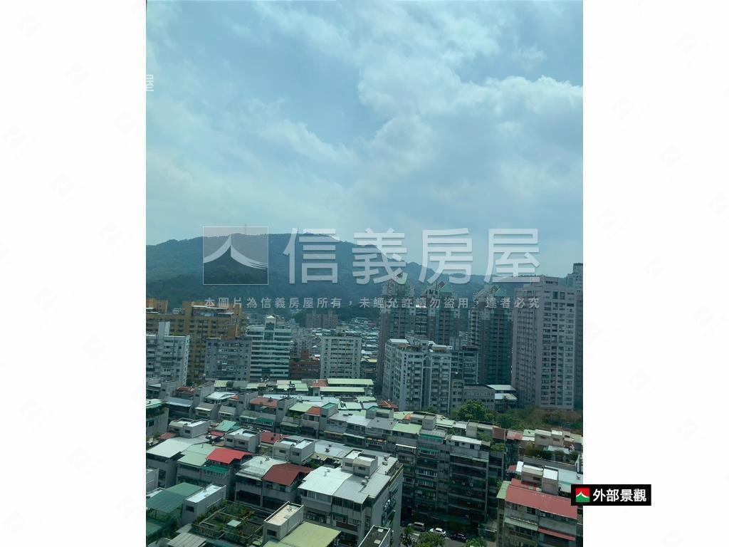 稀有釋出忠孝天廈高樓美景房屋室內格局與周邊環境