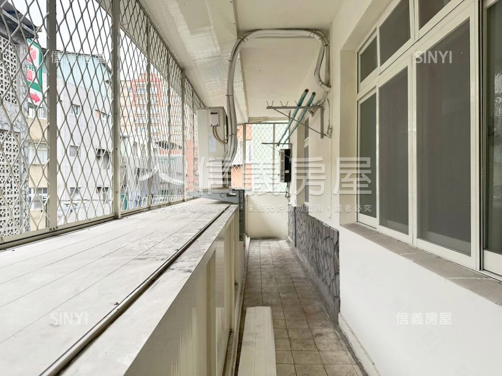 總站捷運邊間開窗三房房屋室內格局與周邊環境