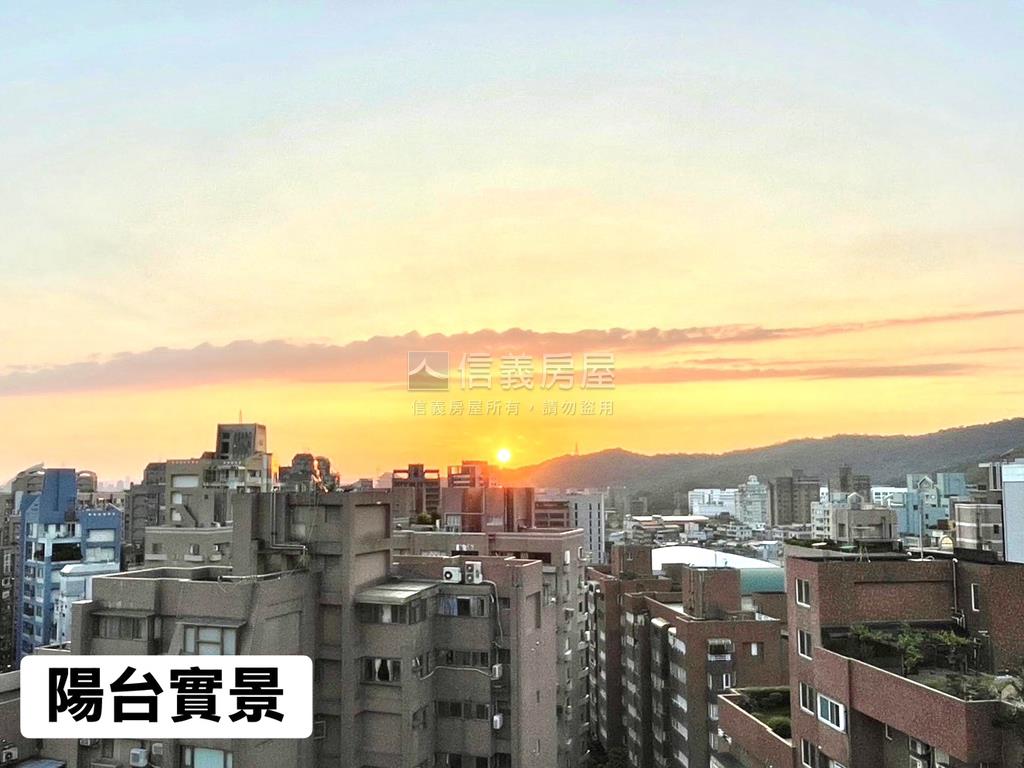 精美裝潢．挑高四米二房屋室內格局與周邊環境