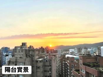 精美裝潢．挑高四米二