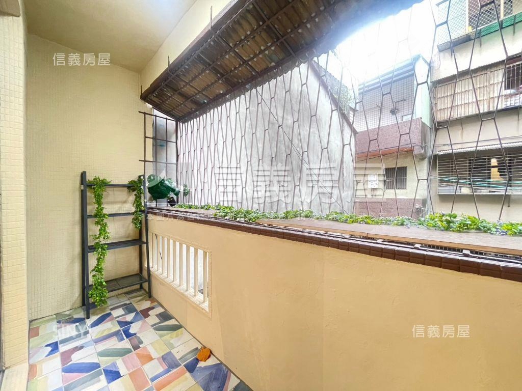 近新莊捷運站二樓美寓房屋室內格局與周邊環境
