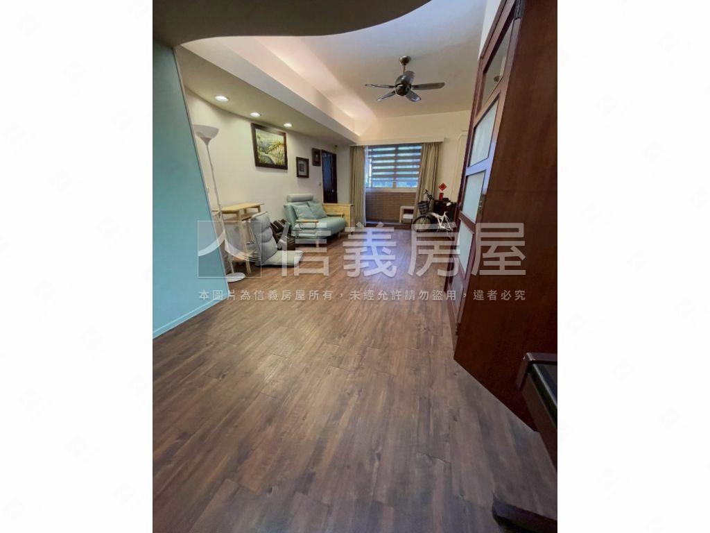 專任！象山溫馨電梯三房房屋室內格局與周邊環境