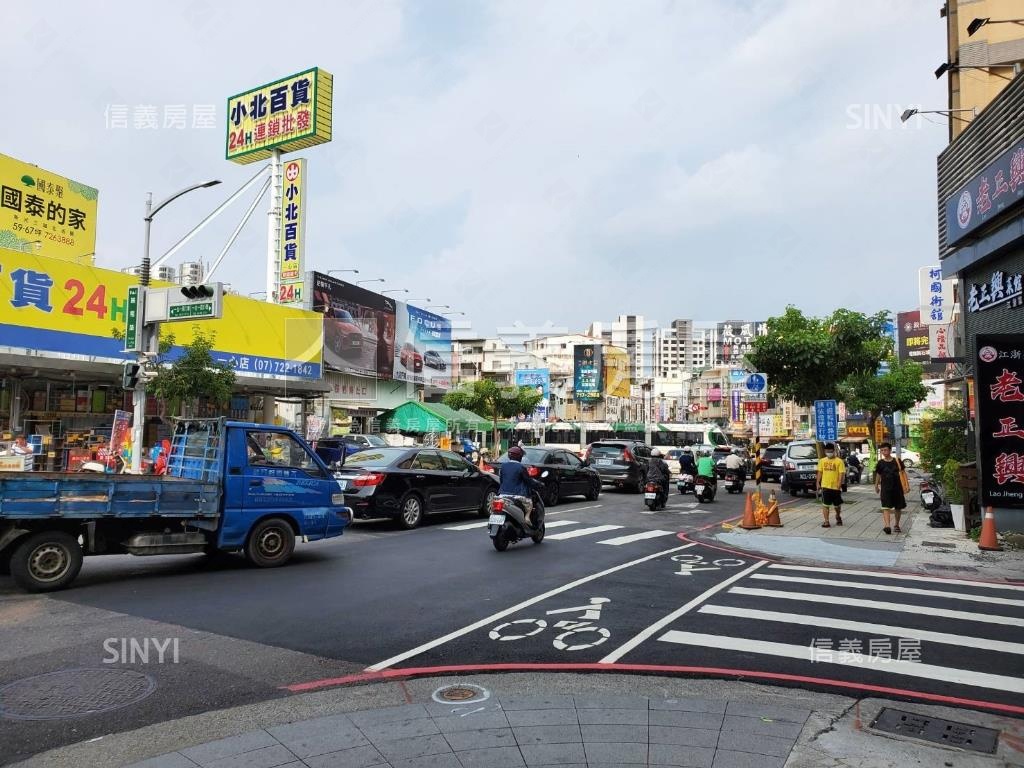 一心特商二土地房屋室內格局與周邊環境