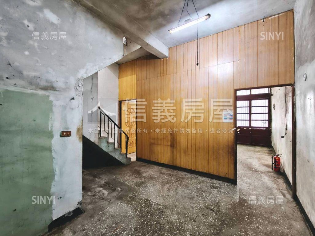 【ＶＲ】萬大市場旁靜透天房屋室內格局與周邊環境