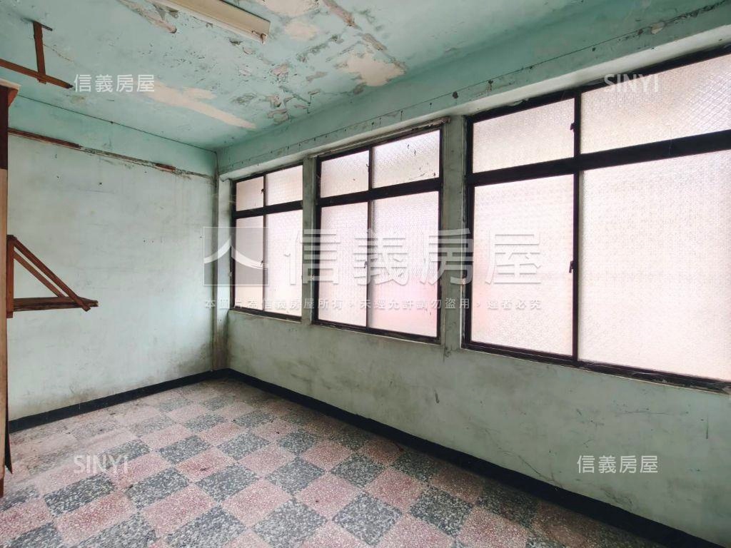 【ＶＲ】萬大市場旁靜透天房屋室內格局與周邊環境