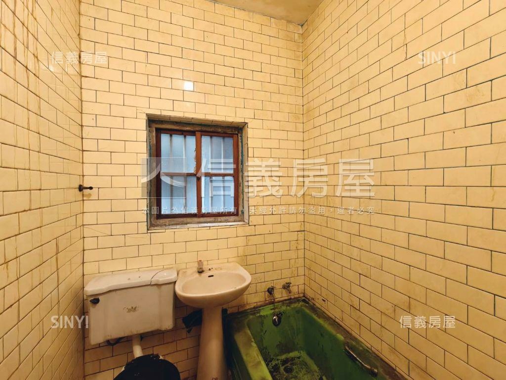 【ＶＲ】萬大市場旁靜透天房屋室內格局與周邊環境