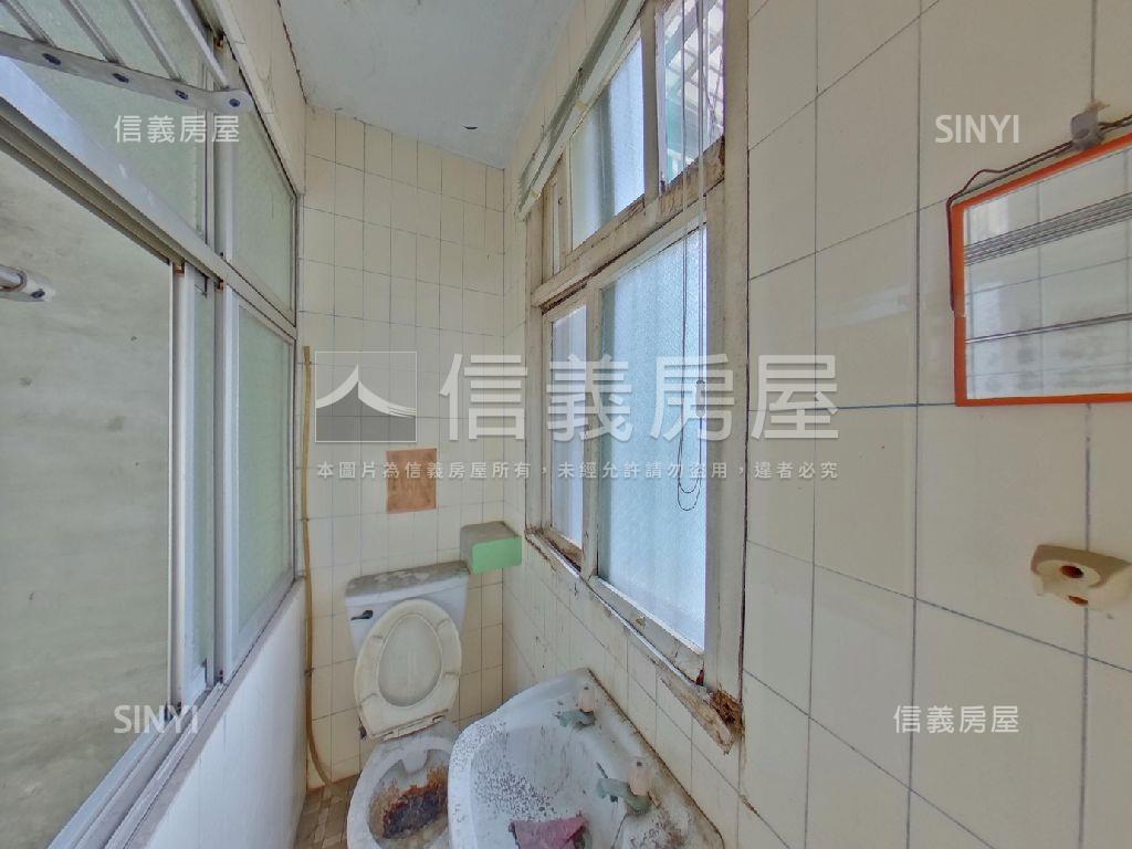 近文化國小金店面可看屋房屋室內格局與周邊環境