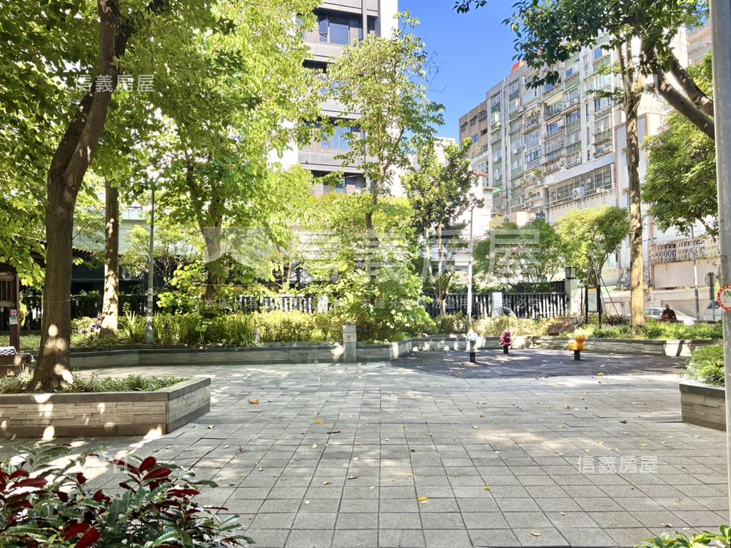 引人入勝●大安美四房車位房屋室內格局與周邊環境