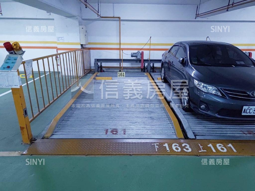 亞灣百達翡儷三房車位房屋室內格局與周邊環境