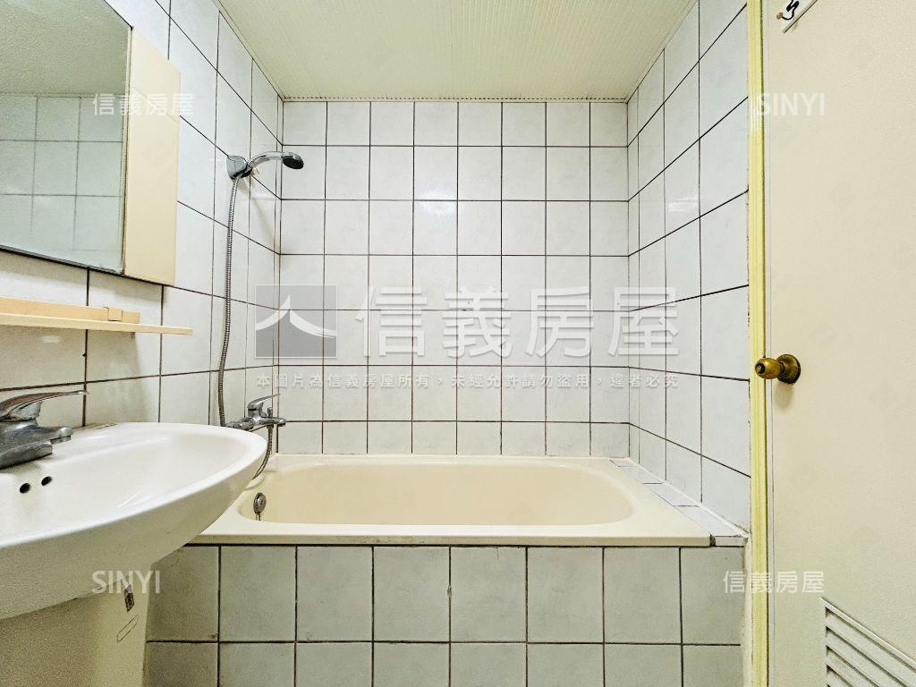 三重傳奇房屋室內格局與周邊環境