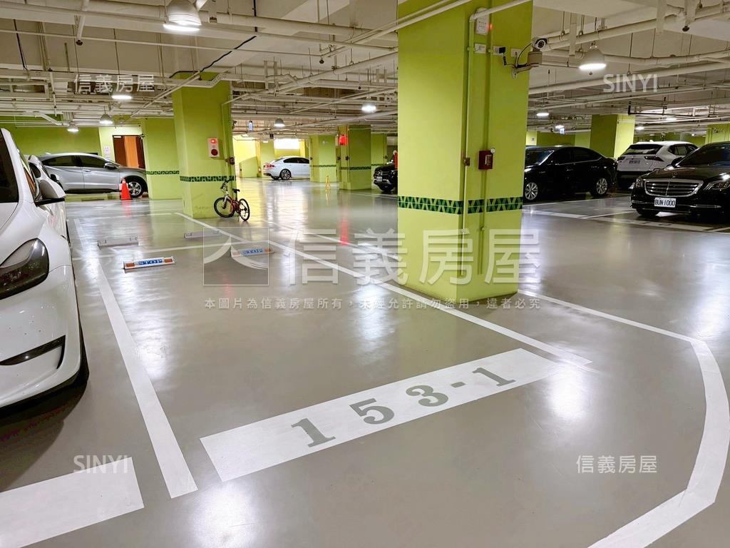圓山大院精美學區三房平車房屋室內格局與周邊環境