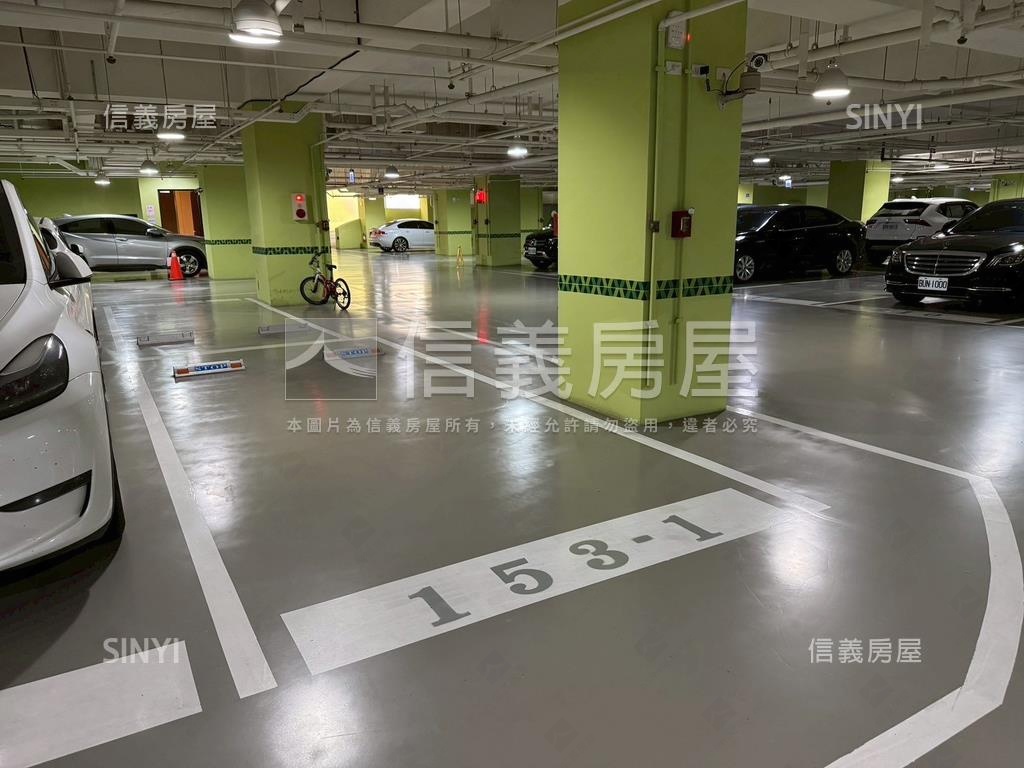 圓山大院精美學區三房平車房屋室內格局與周邊環境