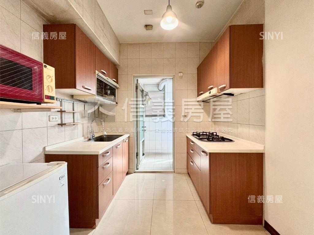 專任上安學區中港之星美宅房屋室內格局與周邊環境