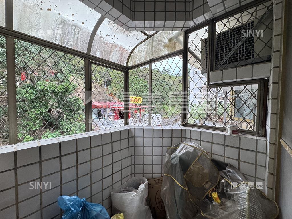 碧山巖．邊間公寓２房房屋室內格局與周邊環境