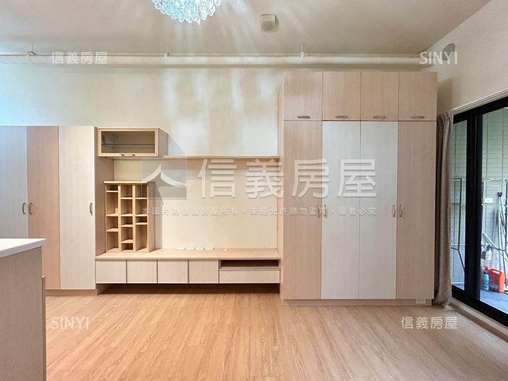 奇岩雲端三樓附坡平大車位房屋室內格局與周邊環境