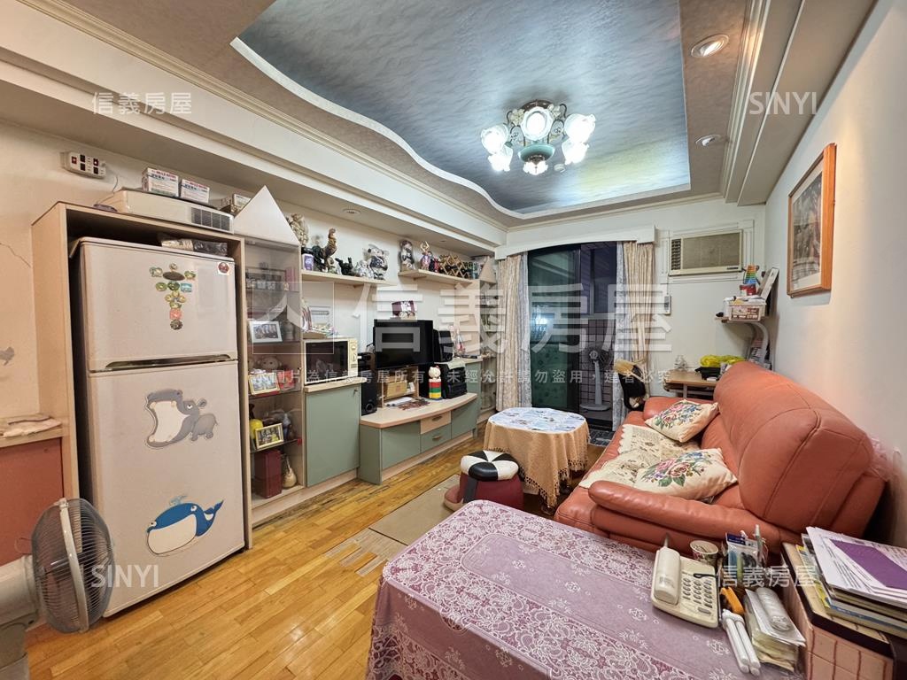 大坪林一房一廳稀有釋出房屋室內格局與周邊環境