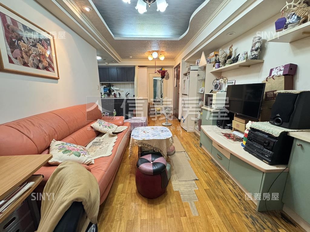 大坪林一房一廳稀有釋出房屋室內格局與周邊環境