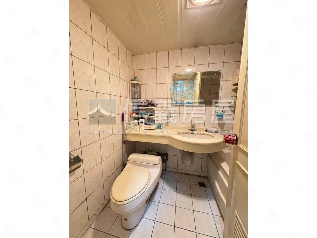 大坪林一房一廳稀有釋出房屋室內格局與周邊環境