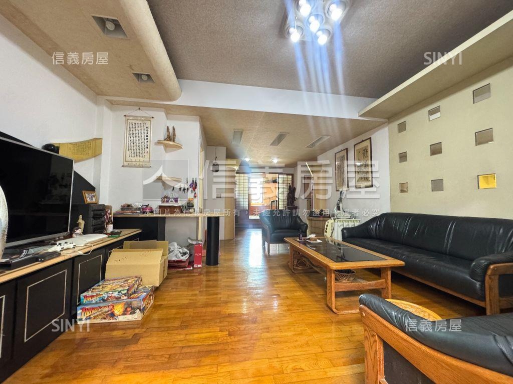 民西三樓兩戶打通美寓車位房屋室內格局與周邊環境