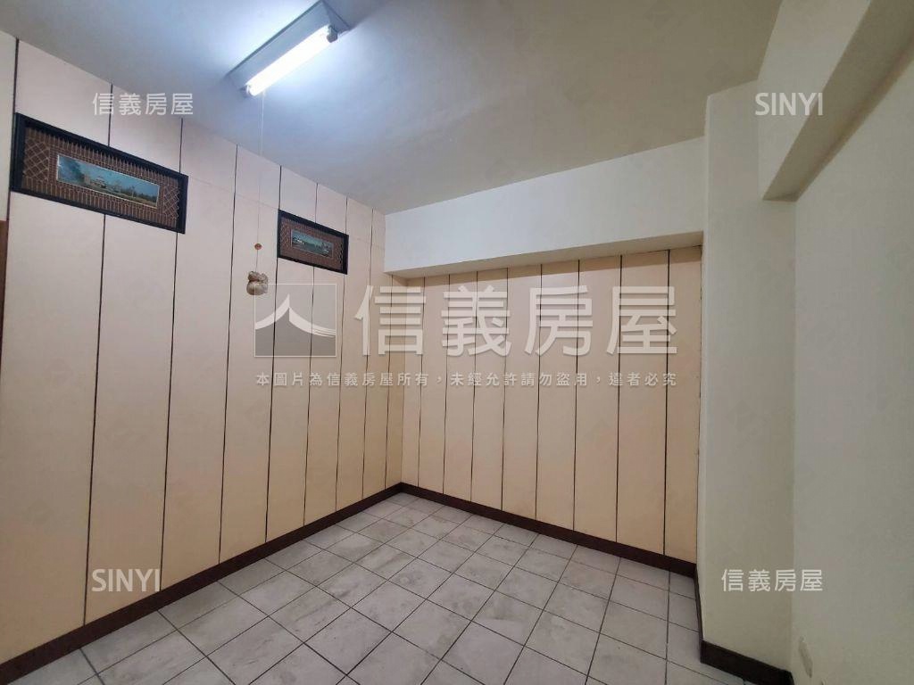 ❤中興路一段挑高美樓店❤房屋室內格局與周邊環境