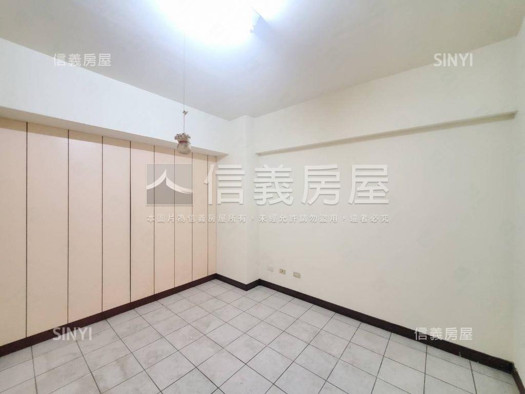 ❤中興路一段挑高美樓店❤房屋室內格局與周邊環境