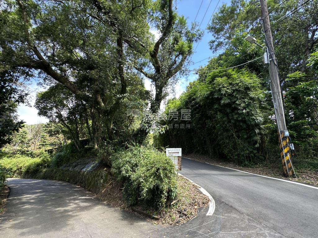 平菁街１４３７坪臨路土地房屋室內格局與周邊環境