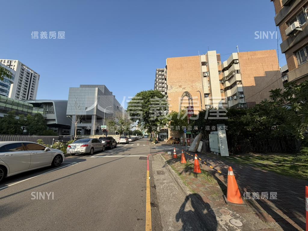 未來雙捷運公園旁美三房房屋室內格局與周邊環境