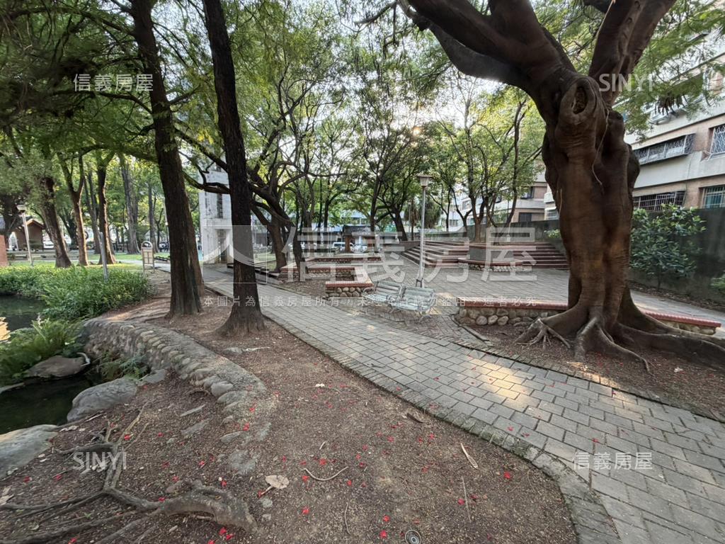未來雙捷運公園旁美三房房屋室內格局與周邊環境