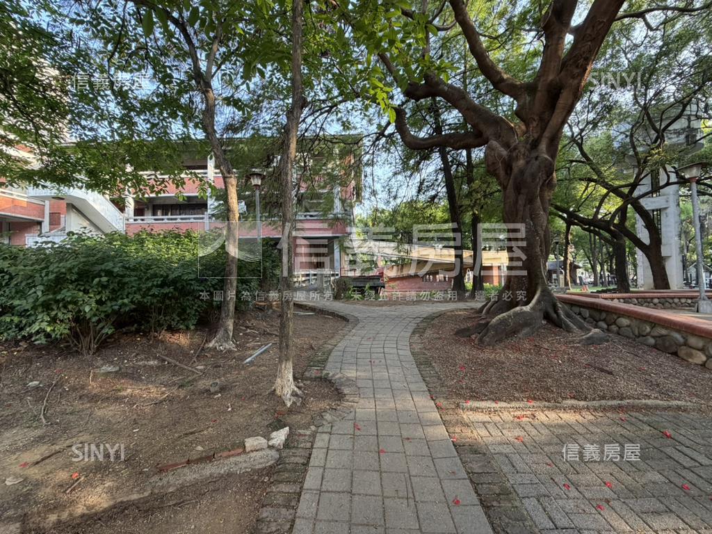 未來雙捷運公園旁美三房房屋室內格局與周邊環境